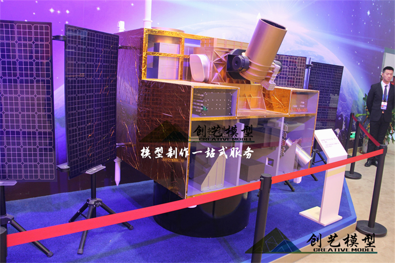 墨子號(hào)衛(wèi)星剖面結(jié)構(gòu)模型