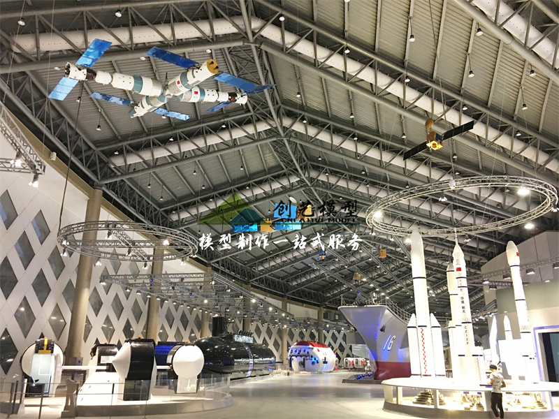 大型航母模型