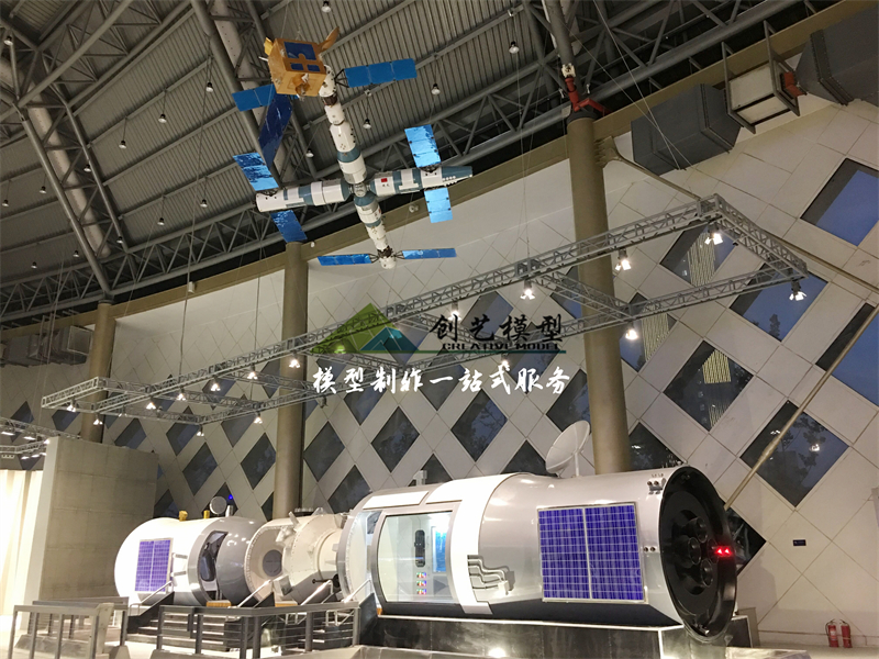 大型航母模型